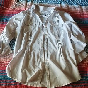 3/$20 Columbia sun shade button up shirt